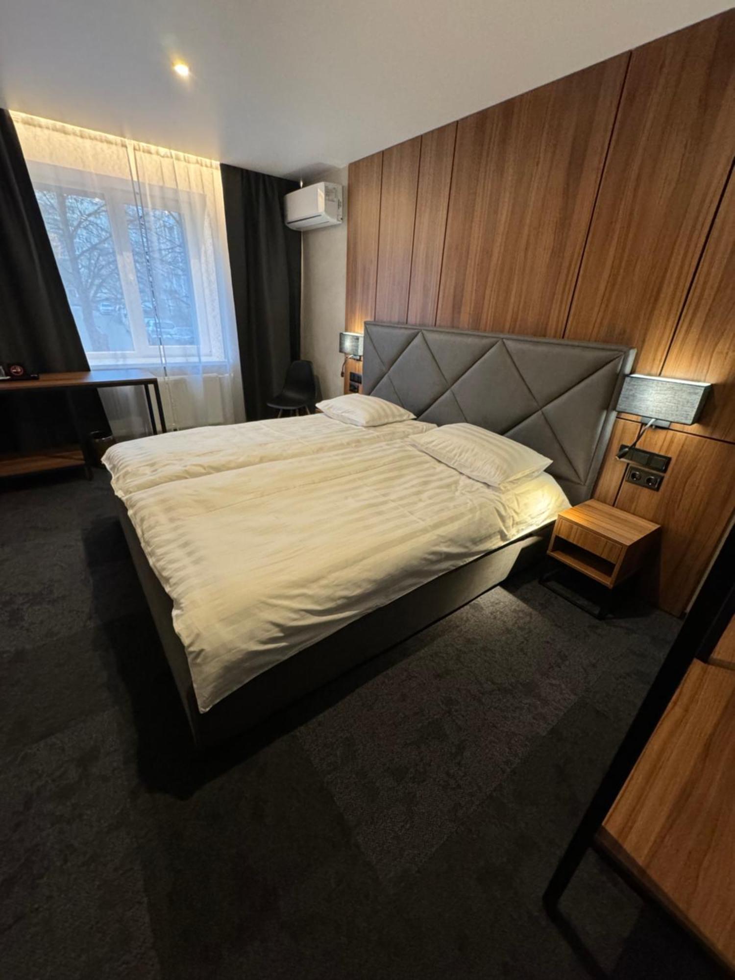 Alir Hotell Zjytomyr Eksteriør bilde